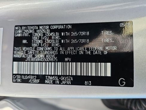 Certified 2025 Toyota 4Runner 4WD image 25