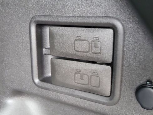 Used 2022 Chevrolet Equinox LT image 10