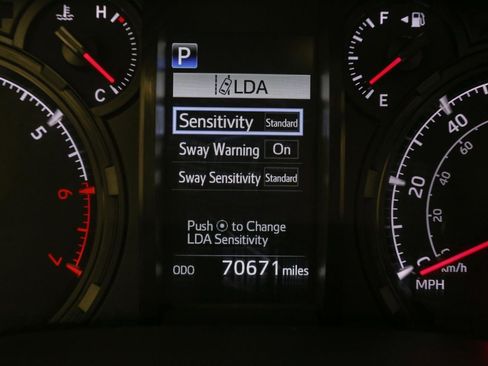 Used 2022 Toyota 4Runner SR5 Premium image 39