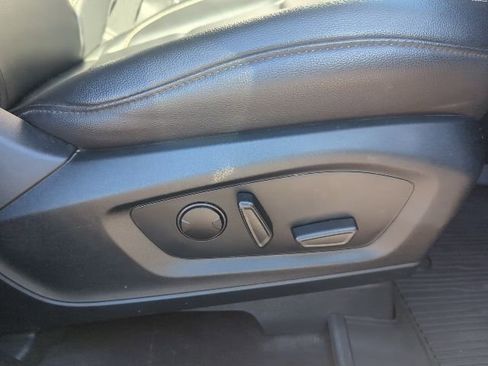 Used 2021 Ford Explorer XLT w/ Equipment Group 202A image 54