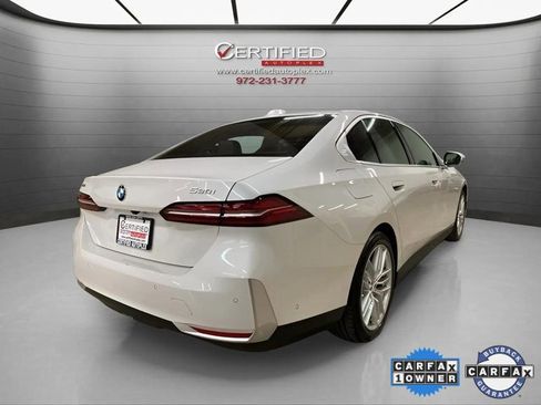 Used 2025 BMW 530i xDrive image 6