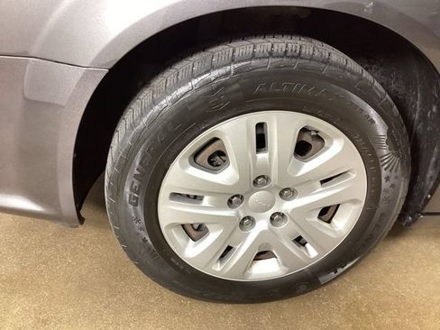 Used 2020 Dodge Grand Caravan SE FWD image 35