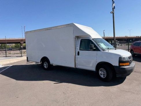 Used 2020 Chevrolet Express 3500 w/ Power Convenience Package image 17