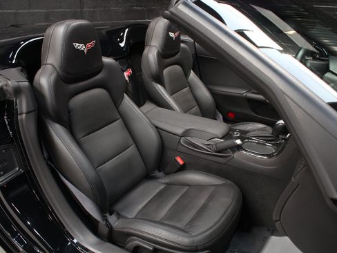 Used 2013 Chevrolet Corvette Grand Sport w/ 3LT Preferred Equipment Group RWD image 52