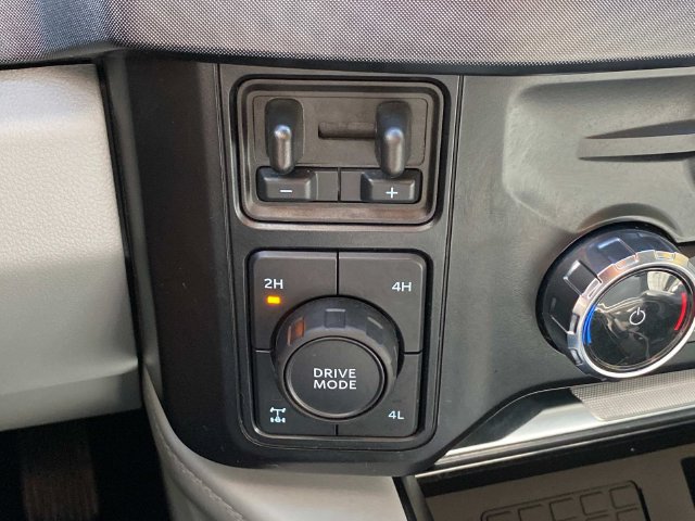 Used 2024 Ford F350 Limited w/ FX4 Off-Road Package AWD/4WD image 27