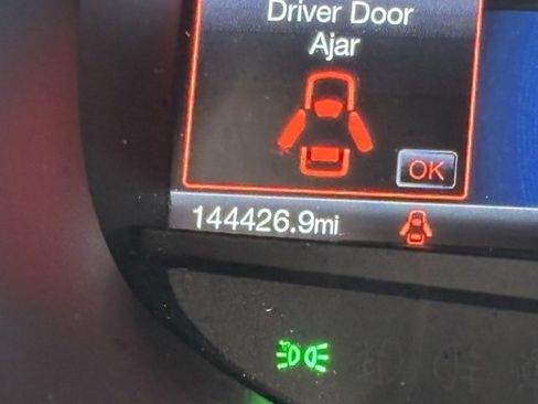 Used 2017 Ford Edge SEL w/ Equipment Group 201A image 21