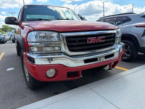 Used 2005 GMC Sierra 1500 SLE w/ Light Duty Power Package AWD/4WD image 2