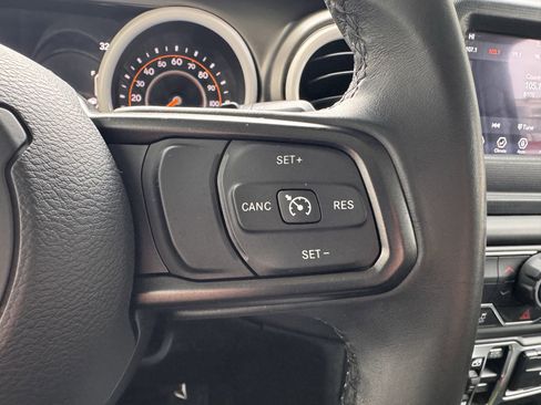 Used 2018 Jeep Wrangler Unlimited Sport S image 14