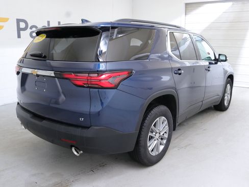 Used 2023 Chevrolet Traverse LT image 8