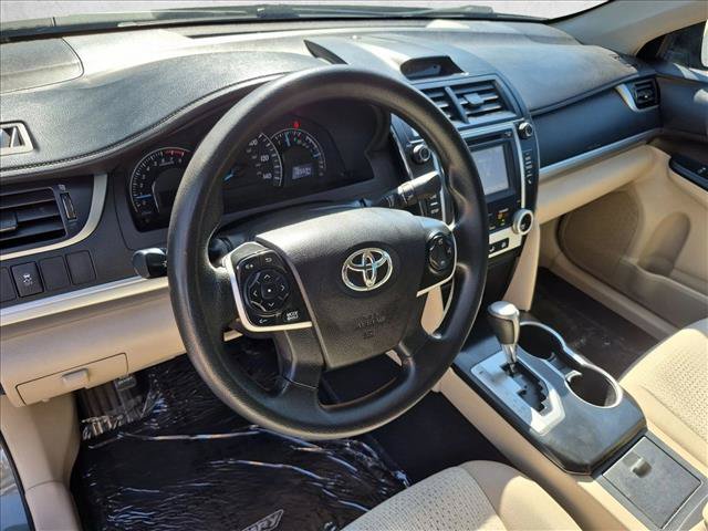 Used 2014 Toyota Camry LE FWD image 10