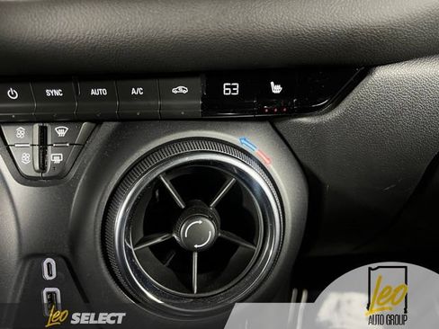 Used 2023 Chevrolet Blazer LT w/ Convenience Package FWD image 16