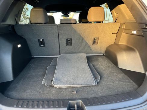 Used 2025 Chevrolet Equinox LT image 32