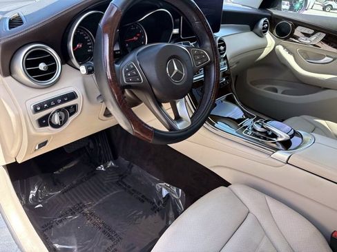 Used 2018 Mercedes-Benz GLC 300 image 23