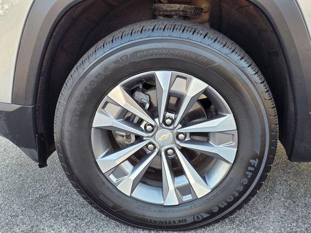 Used 2026 Chevrolet Equinox LT w/ Convenience Package II FWD image 6