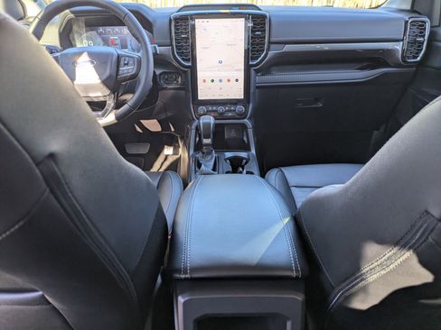 New 2025 Ford Ranger Lariat w/ FX4 Off-Road Package image 28