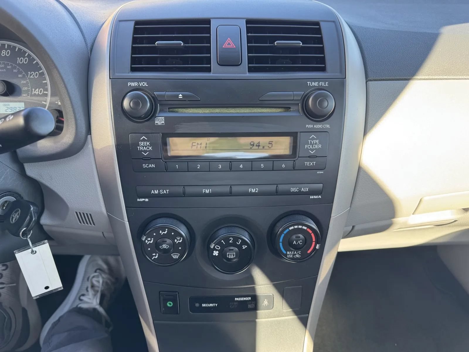 Used 2009 Toyota Corolla LE w/ All Weather Guard Pkg FWD image 18