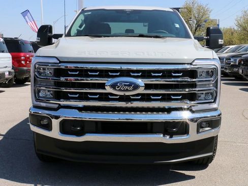 New 2026 Ford F250 Lariat AWD/4WD image 3