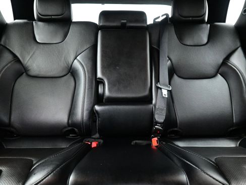 Used 2022 Jeep Cherokee Limited image 17