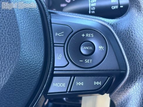 Used 2022 Toyota RAV4 LE w/ Carpet Mat Package (TMS) image 19