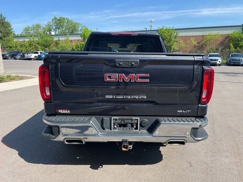 Used 2022 GMC Sierra 1500 SLT w/ SLT Premium Package AWD/4WD image 6