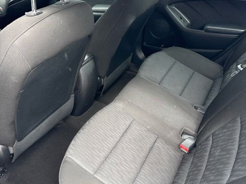 Used 2016 Kia Forte LX image 10