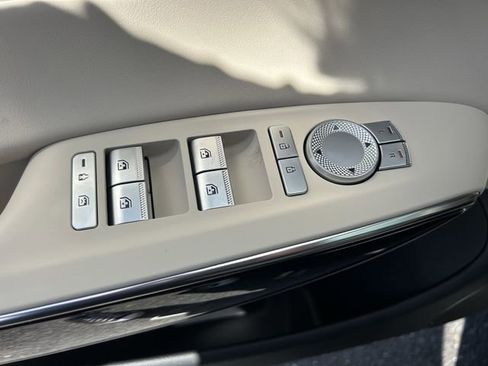 New 2026 Genesis GV70 2.5T image 23