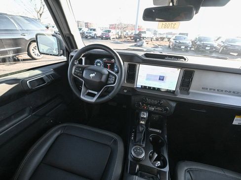 New 2025 Ford Bronco Outer Banks AWD/4WD image 23