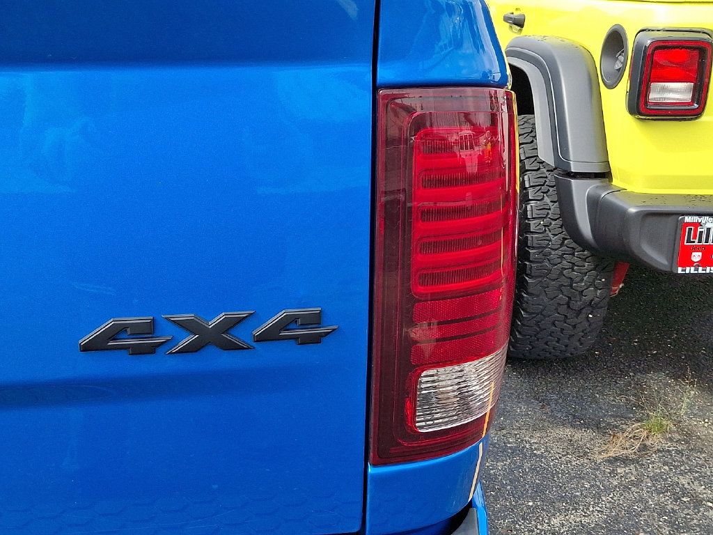 Used 2018 RAM 1500 Sport w/ Hydro Blue Sport Package AWD/4WD image 8
