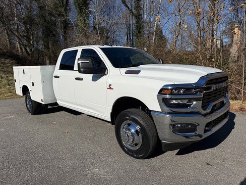 New 2026 RAM 3500 Tradesman w/ Chrome Appearance Group A image 5