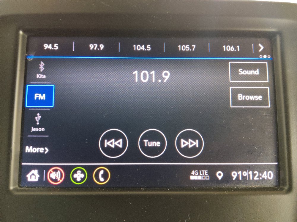 Used 2020 Chevrolet Equinox LT FWD image 25
