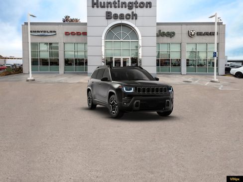 New 2026 Jeep Cherokee Laredo image 16