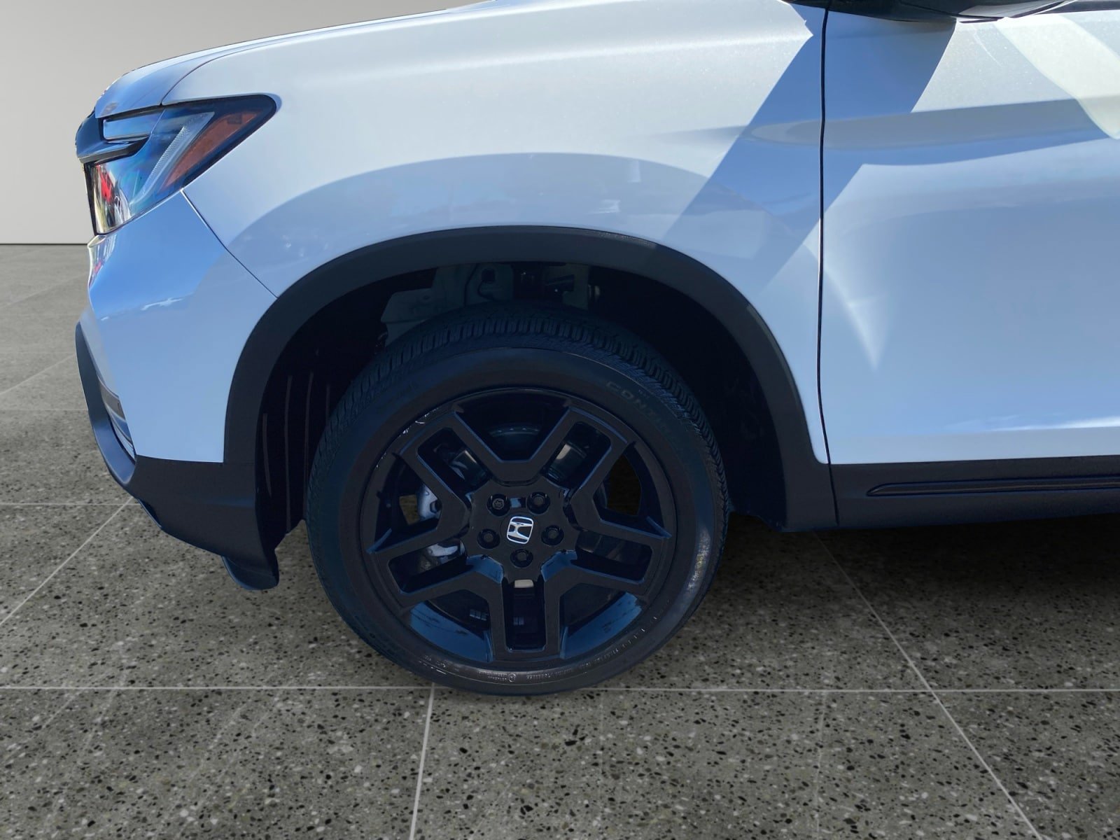 Used 2025 Honda Passport Black Edition image 14