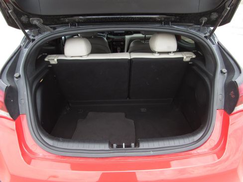 Used 2019 Hyundai Veloster Turbo Ultimate FWD image 13