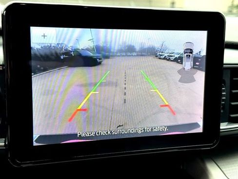 Used 2021 Ford Explorer XLT w/ Equipment Group 202A image 21