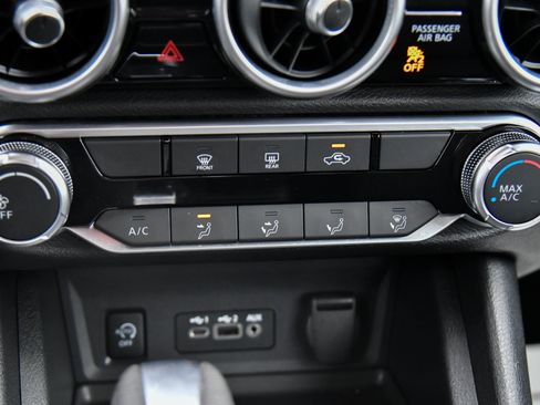 Used 2024 Nissan Sentra SV image 19