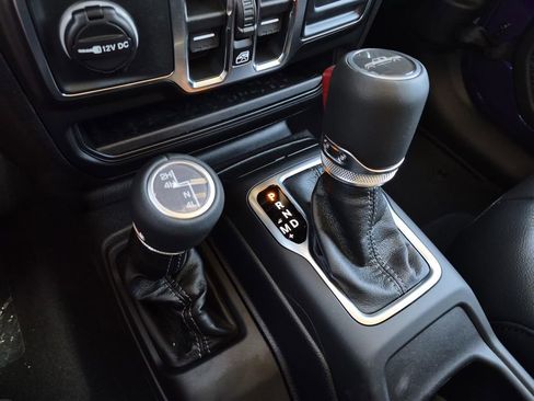 New 2026 Jeep Gladiator Sport AWD/4WD image 23
