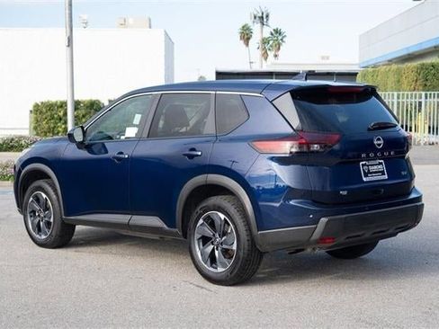 Used 2024 Nissan Rogue SV image 24