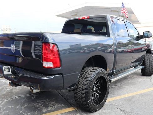 Used 2016 RAM 1500 Express RWD image 5