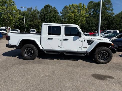 Used 2023 Jeep Gladiator Rubicon AWD/4WD image 3