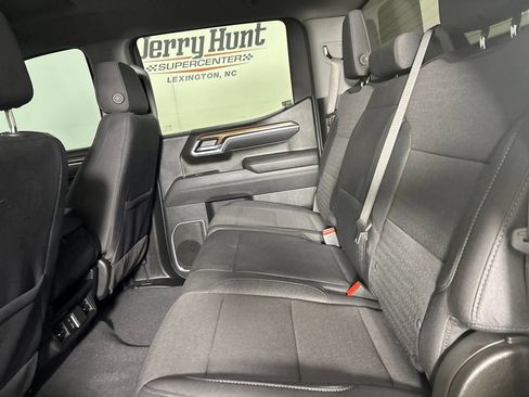 Used 2025 Chevrolet Silverado 1500 LT AWD/4WD image 23