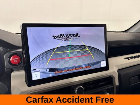 Used 2024 Toyota Tacoma TRD Off-Road image 3