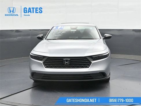 New 2025 Honda Accord SE image 5