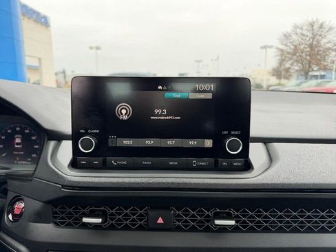 Certified 2024 Honda Accord EX image 14