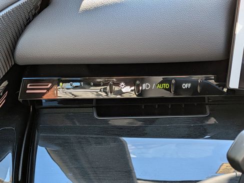 New 2026 BMW 530i xDrive w/ M Sport Package image 18