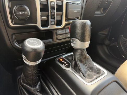 Used 2020 Jeep Wrangler Unlimited Sport AWD/4WD image 8