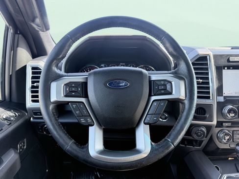 Used 2016 Ford F150 Platinum w/ Equipment Group 701A Luxury image 35