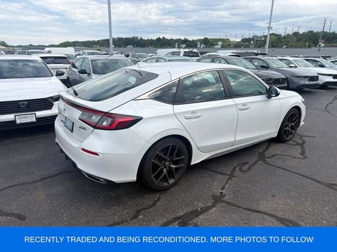 Used 2023 Honda Civic Sport Touring image 2