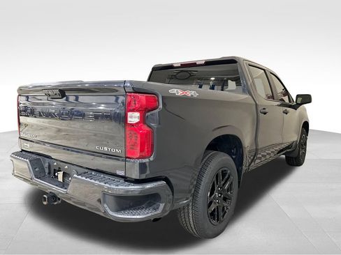 Used 2022 Chevrolet Silverado 1500 Custom AWD/4WD image 6
