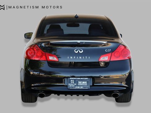 Used 2013 INFINITI G37 Journey w/ Premium Pkg image 8