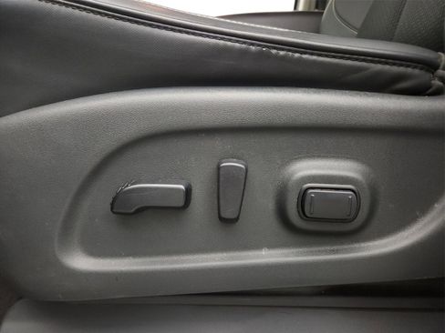 Used 2017 Nissan Titan PRO-4X image 33